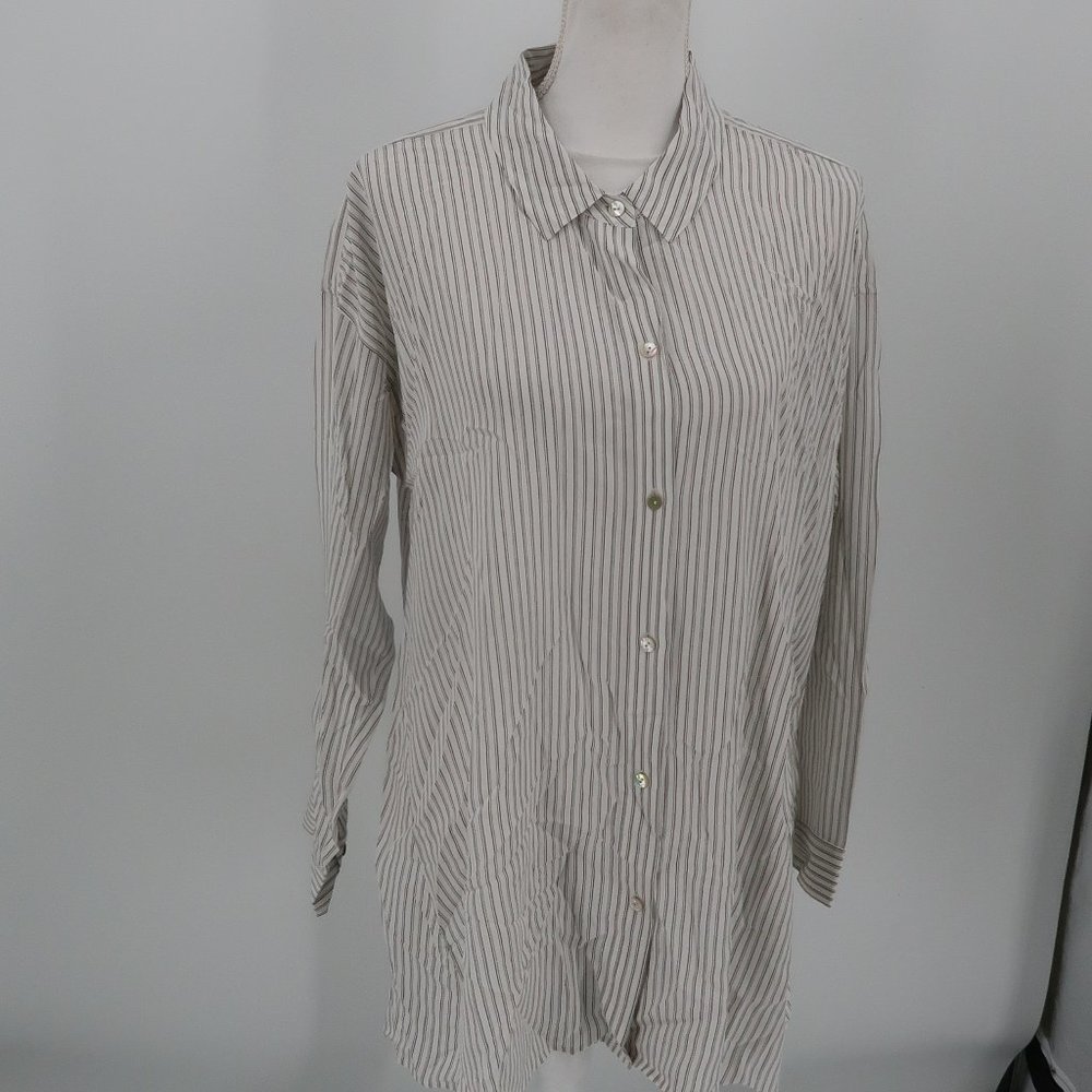 Beautiful oversized Eileen Fisher Gray White Striped 100% Silk Blouse Size Large